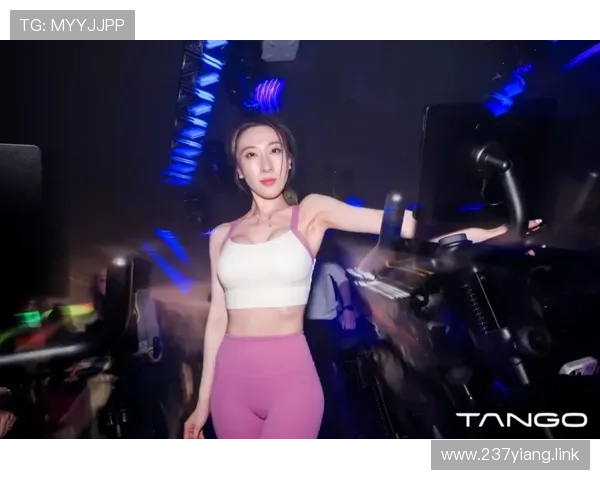 陈滢直播首秀引爆全网，粉丝互动嗨翻天